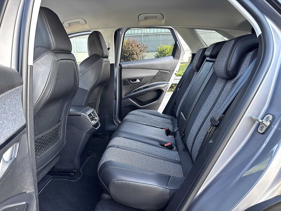 Peugeot 3008 1.5 BlueHdi Allure Pack J19 Full Extras