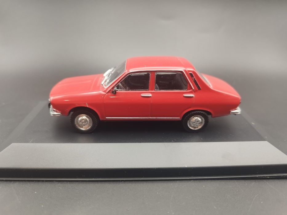 1:43 DeAgostini Dacia 1300 + gazetka gablotka zastęopcza