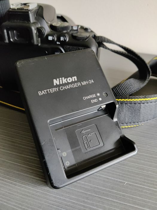 Nikon D3500 - Corpo + Lente