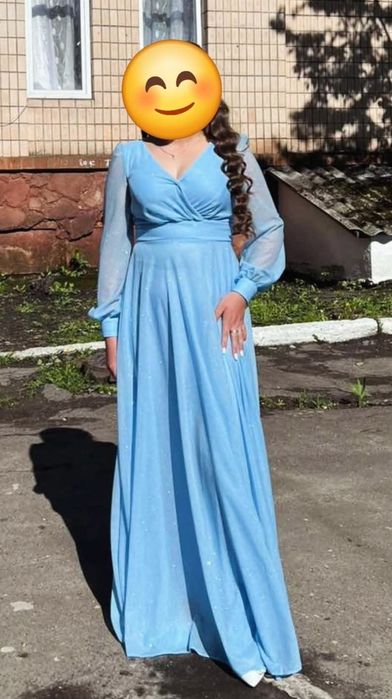 Продам випускне плаття
Стан: ідеальний
Довжина:  довге
Одягалось 1 раз