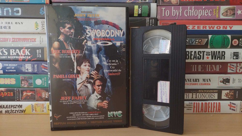 Swobodny Lot (Freefall) - VHS