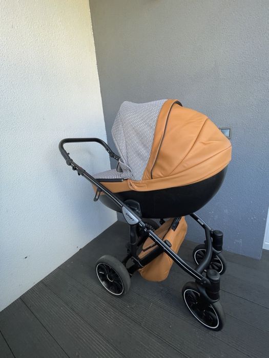 Продаю коляску Anex Sport 2в1
