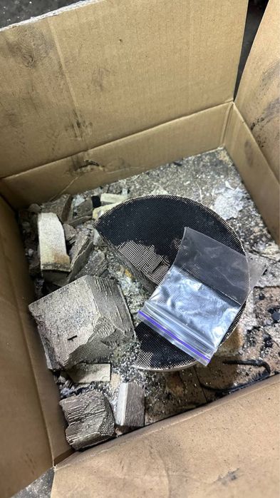 Катализаторы, сажевые фильтры в любом состоянии.