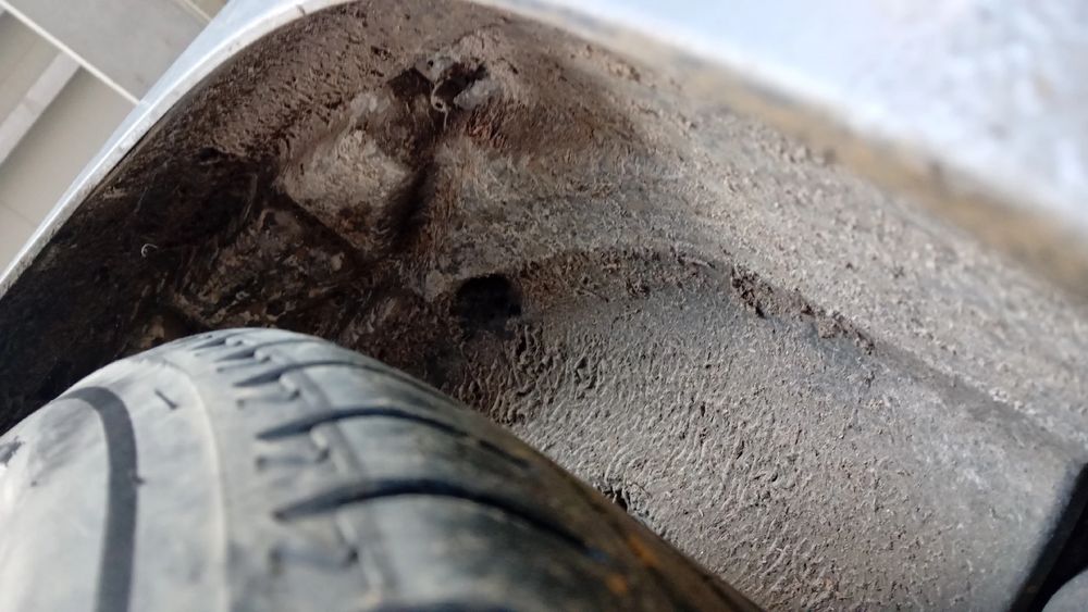 Cava roda trás direita PEUGEOT 208 II