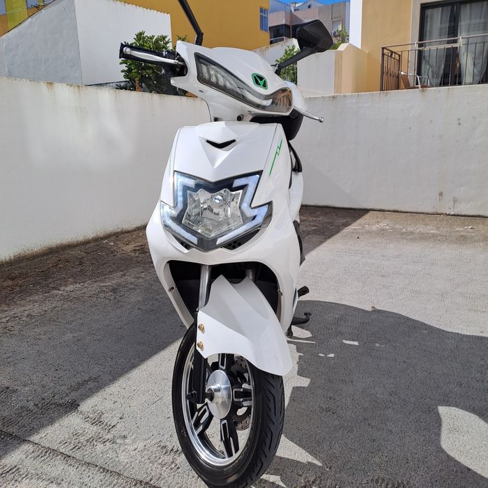 Moto elétrica MILG bateria removível