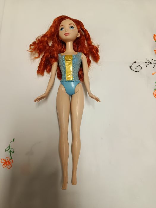 Barbies novas e antigas