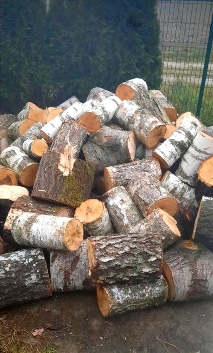 Sprzedam Drzewo Drewno Opałowe Kominkowe Pocięte w Kawałki Łupki 
Dąb