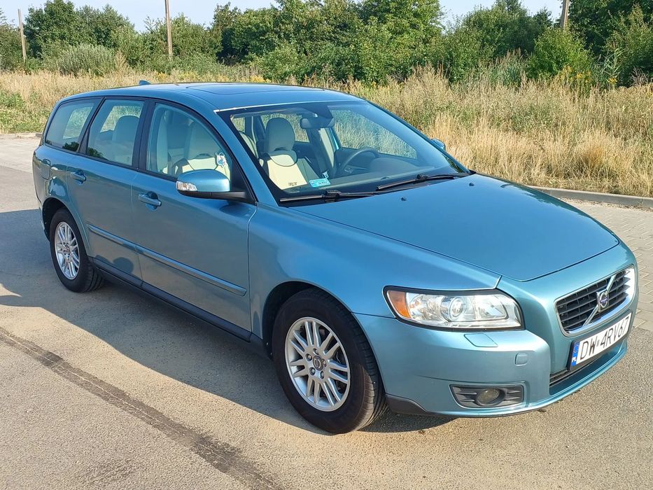 Volvo V50