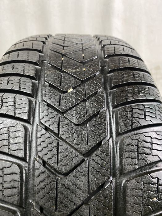 245/45R18 100V Pirelli Sottozero 3 * MO 19rok