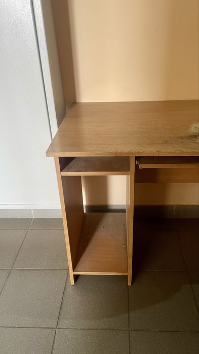 Отдадим стол,бесплатно!