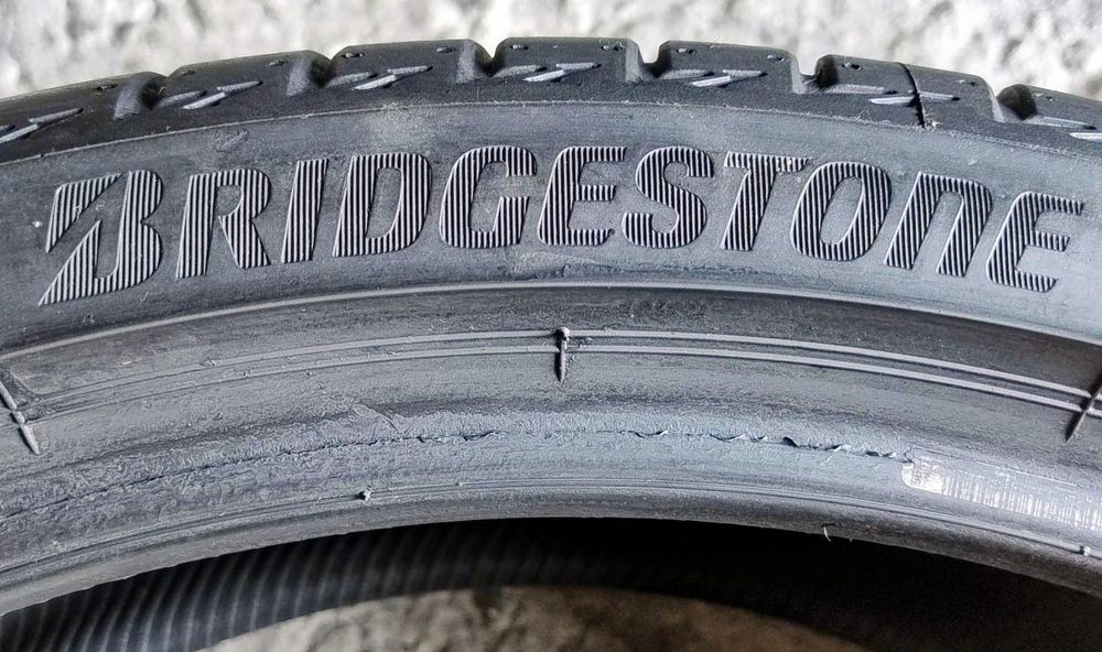 Шини літні R21 255/35 Bridgestone Turanza T005
