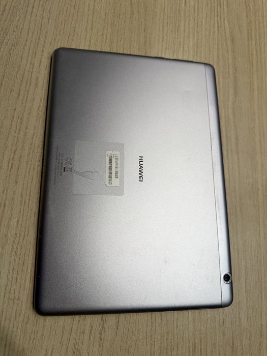планшет Huawei MediaPad T3 10 (AGS-W09)