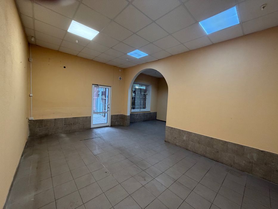 Здам приміщення в оренду Центр ринку Подільськ 57,3 м.кв.