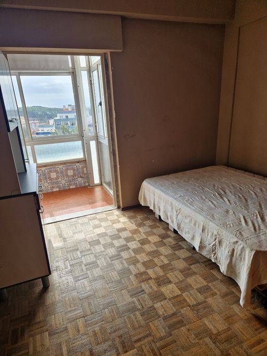 Quarto para arrendar