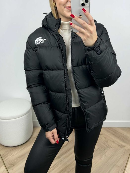 Czarna kurtka puchowa na zimę 1996 Retro Nuptse The North Face  M