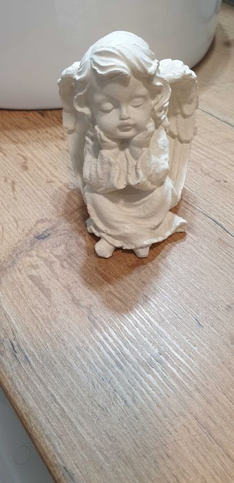 Stara figurka aniołek  gipsowa
