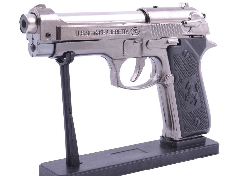 Зажигалка сувенирная пистолет Беретта Турбо пламя