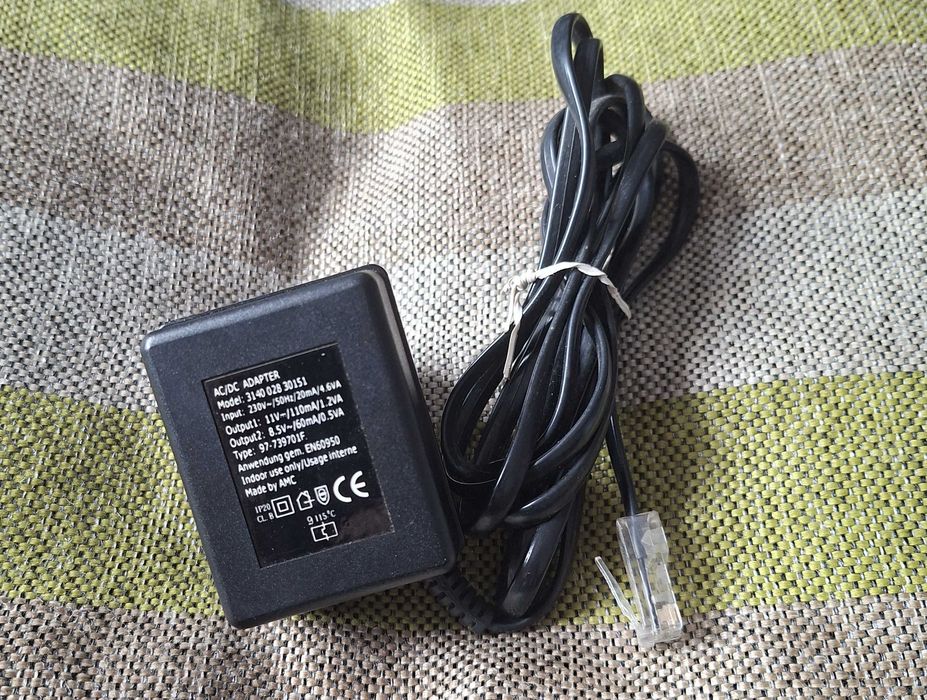 Transformador / Carregador AMC ac/dc com saída RJ45
