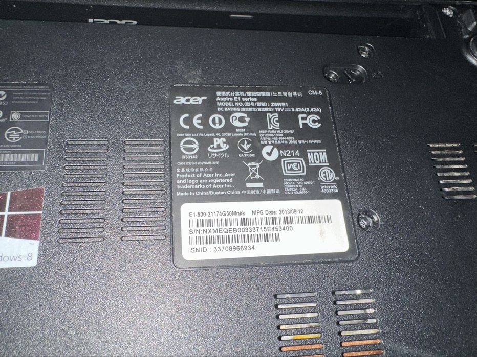 Portatil Acer E 1-530 8bg ram 256gb ssd