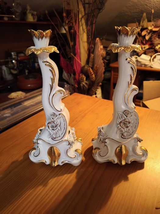 Castiçais em porcelana