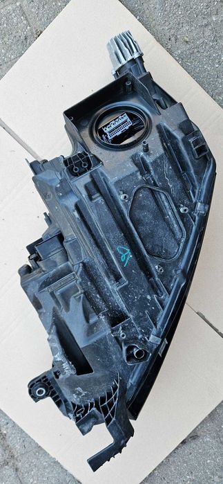 Lampa reflektor prawy przód Skoda Octavia IV Full LED Oryginał Eu