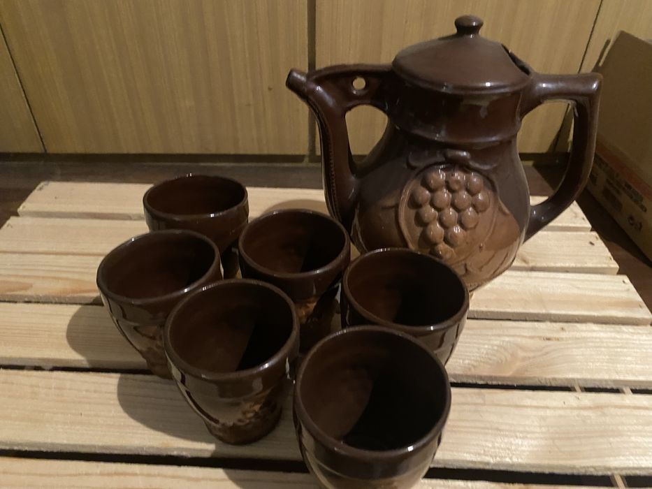 Bulgarska ceramika dzbanek + 6 szklanek do wina