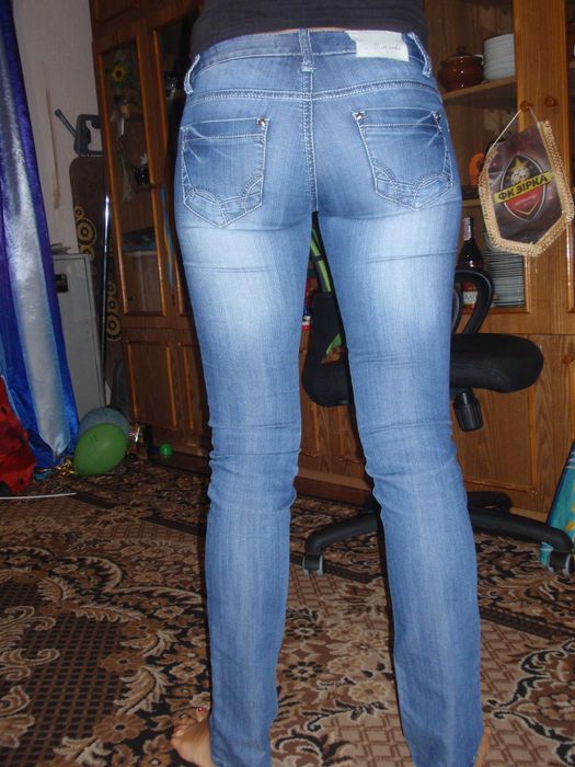 Джинси в гарному стані,розмір 27.Заміри на фото.
