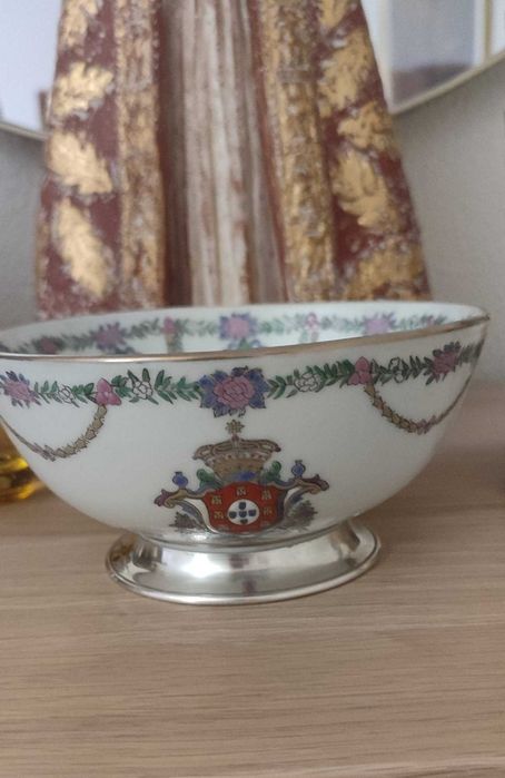 Porcelain punch bowl with Portuguese coat of arms; base ring in 925 silver