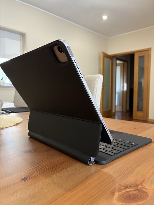 iPad Air 13” M3 — 128GB Wi-Fi — Cinzento Sideral