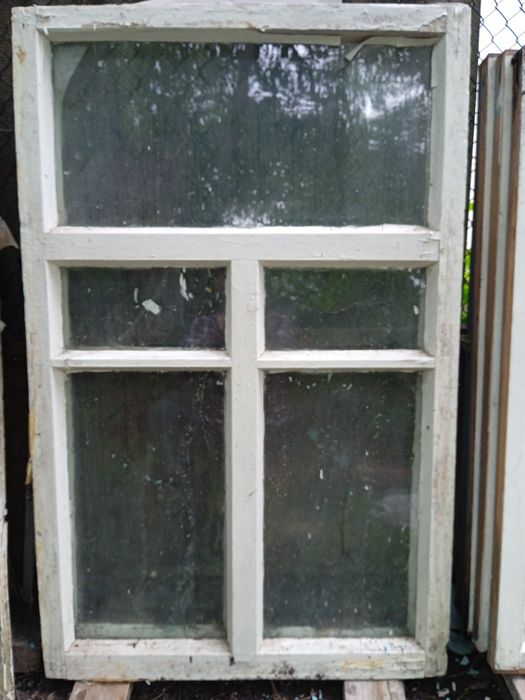 Рами віконні зі склом б/в