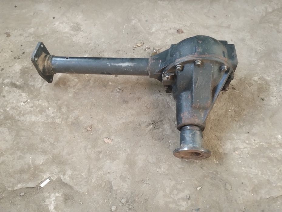 Продам передний мост. OPEL Frontera В. 2000год