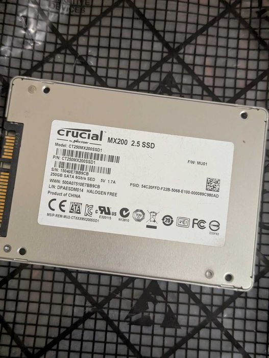 SSD GOODRAM CL100 240GB,  SSD Crucial 250GB MCL