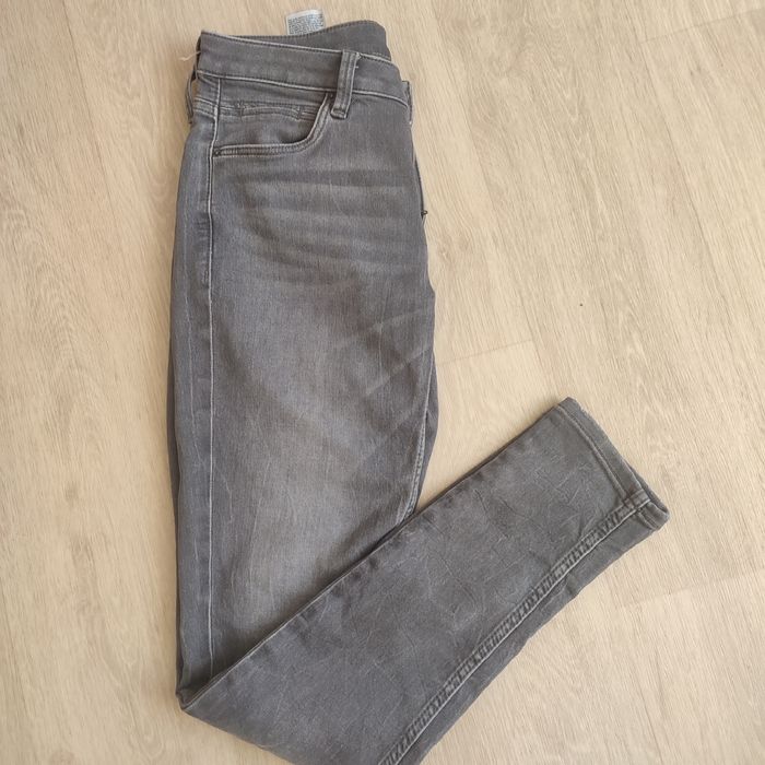 Джинсы  женские скинии