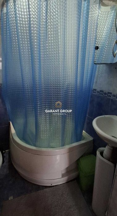 Продається двоповерховий будинок