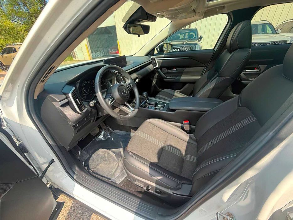 Mazda CX-50 S Premium      2024