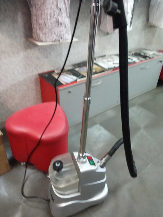 Професійний відпарювач для одягупарогенератор Liting .