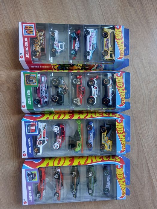 HotWheels & MatchBox pack 5