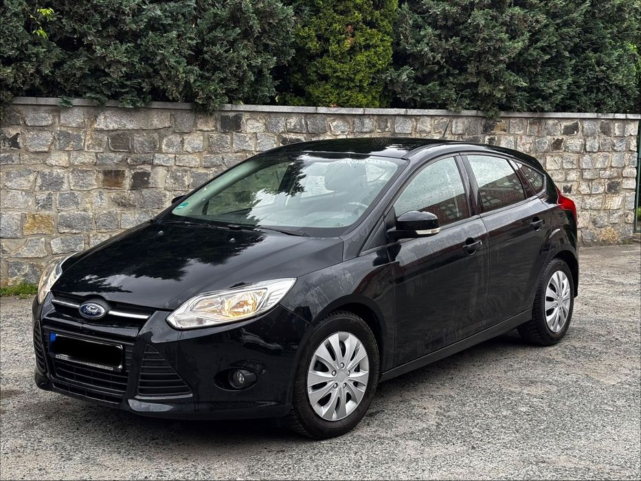 Ford Focus 2014 Benzyna Climatronic HAK Grzane fotele Czujniki Piękny