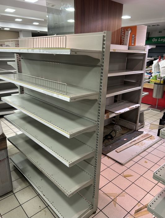 Prateleiras de Supermercado