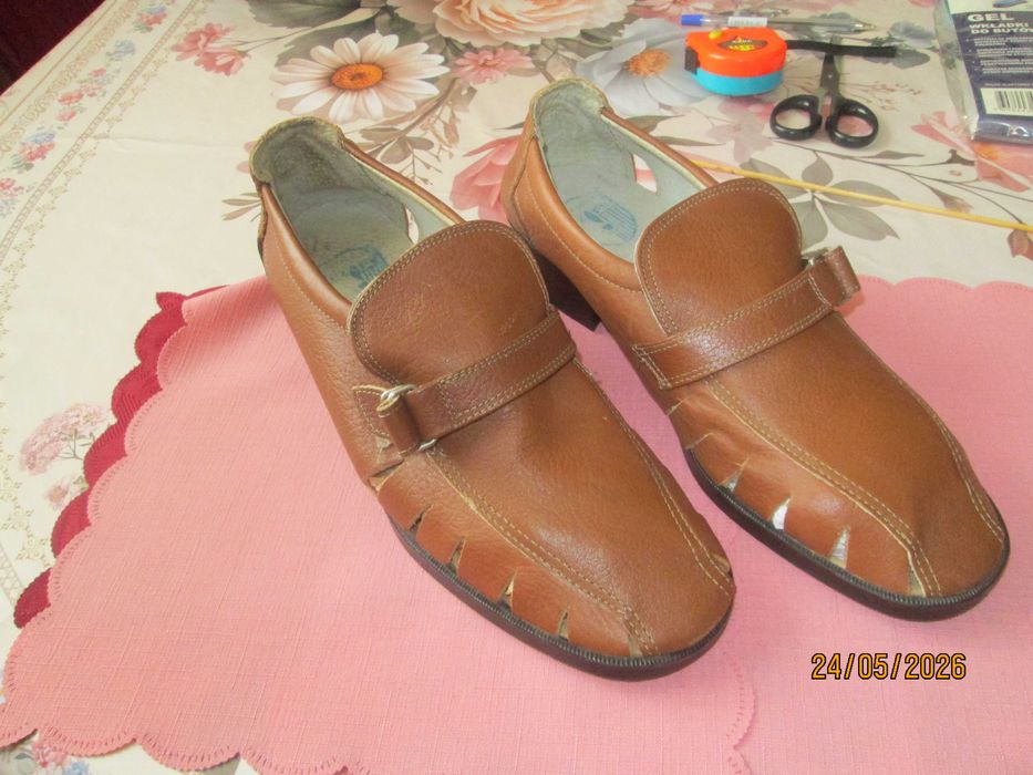 Buty męskie skórzane letnie rozmiar 42  /27,5