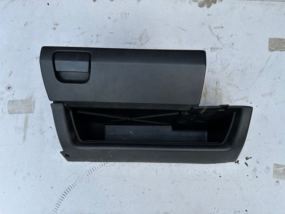 Bmw E36 compact schowek prawy pasażer deski konsoli