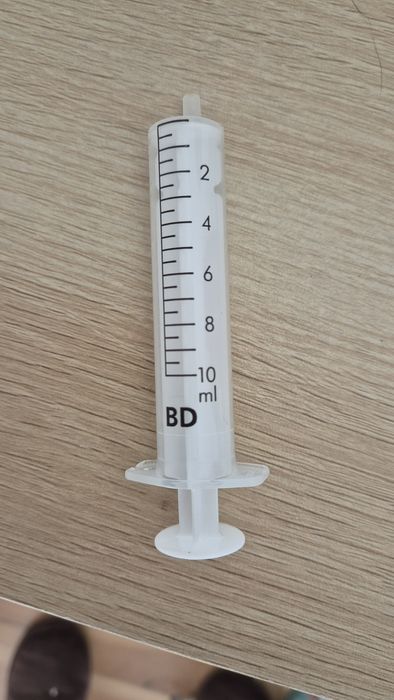 54 seringas de 10 ml