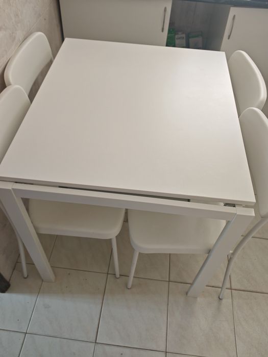 Mesa ikea 4 cadeiras
