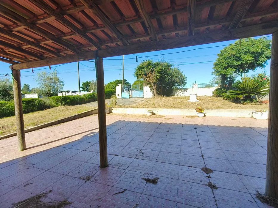 MORADIA T2 em Lote de 1560m2