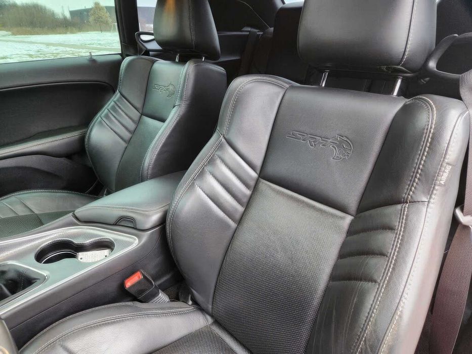 Dodge Challenger SRT Hellcat      2017