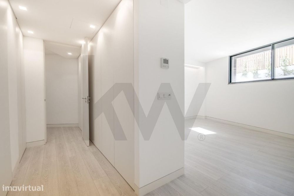 T1 Duplex para Arrendamento em Lisboa | Terraço, Jardim e Estacionamen