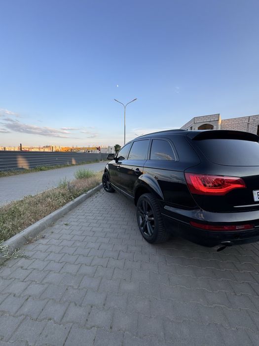 Продам Ауди Q7….