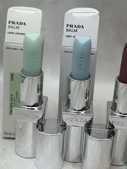 Бальзам помада для губ Prada