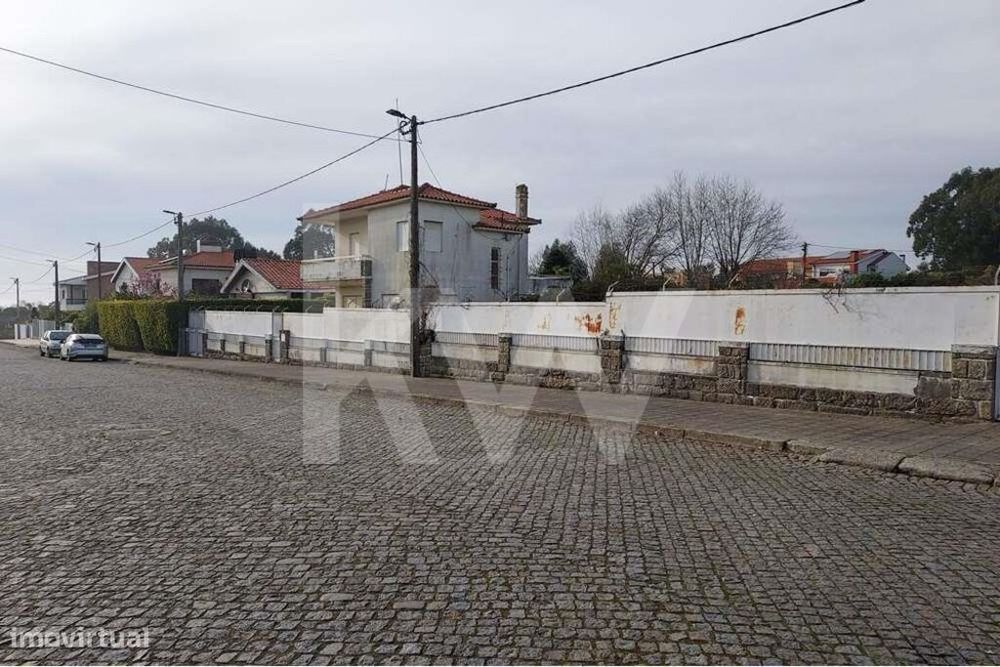 Terreno em Francelos perto do Mar com PIP aprovado para 6 moradias
