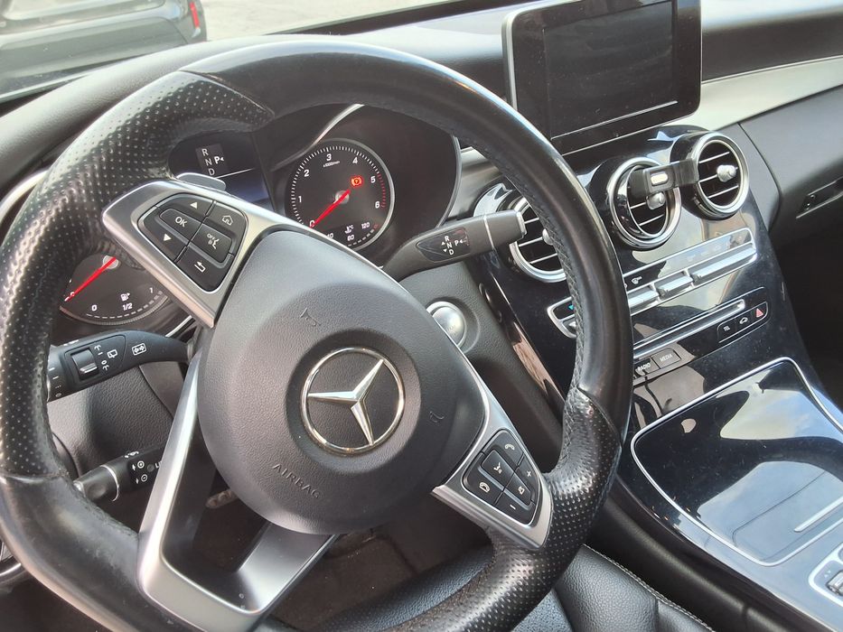 Mercedes-Benz C220 AMG Line Aut.